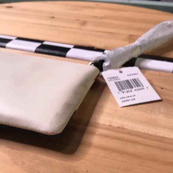 Coach x Pepsi Collab Retro Vintage Glittering Pepsi Cola Zipper Wristlet Pouch - Picture 8 of 16